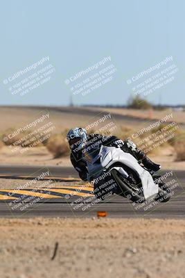 media/Feb-04-2024-SoCal Trackdays (Sun) [[91d6515b1d]]/10-Turn 16 (145pm)/